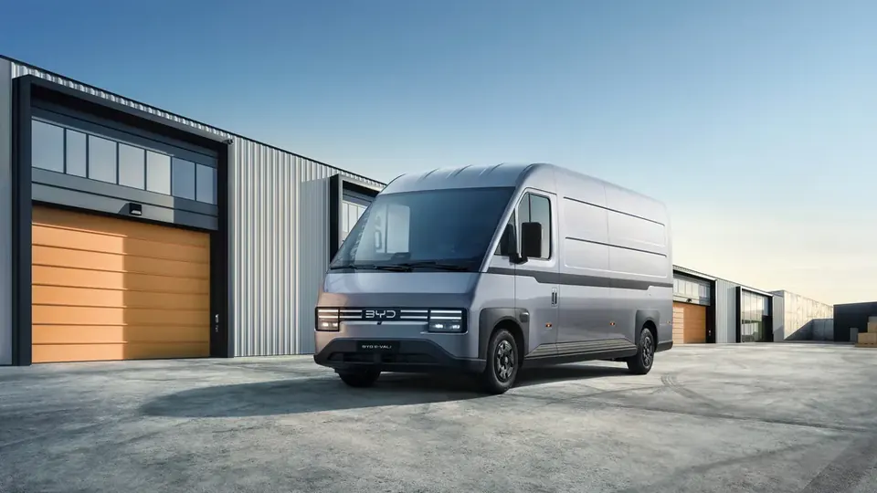 Recensione BYD E-Vali: il nuovo furgone elettrico a IAA Transportation 2026