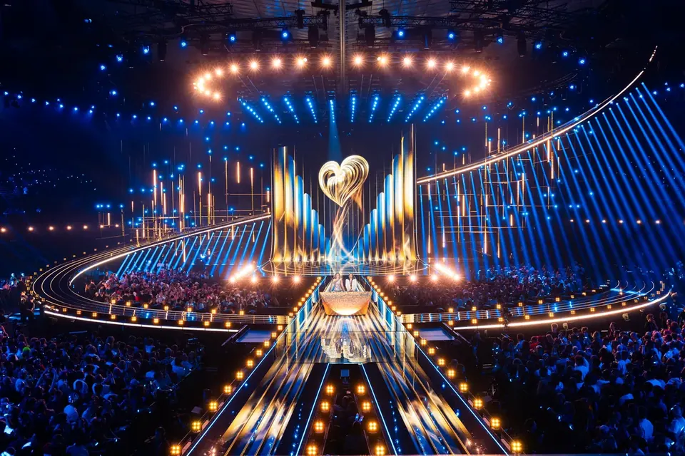 Recensione Eurovision 2027: EBU aggiorna regole su hosting, audio e età