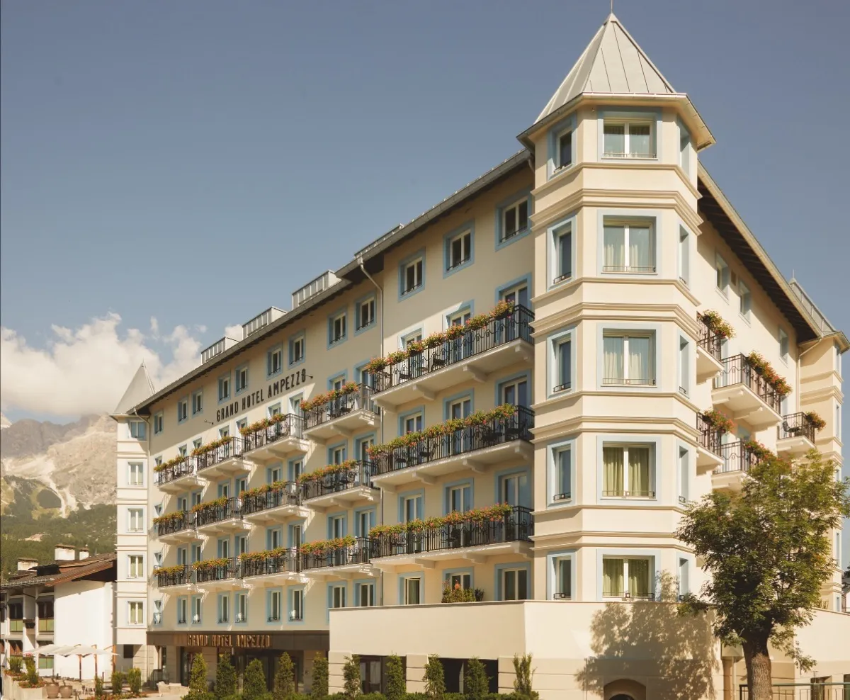 Grand Hotel Ampezzo: il ritorno del lusso alpino a Cortina