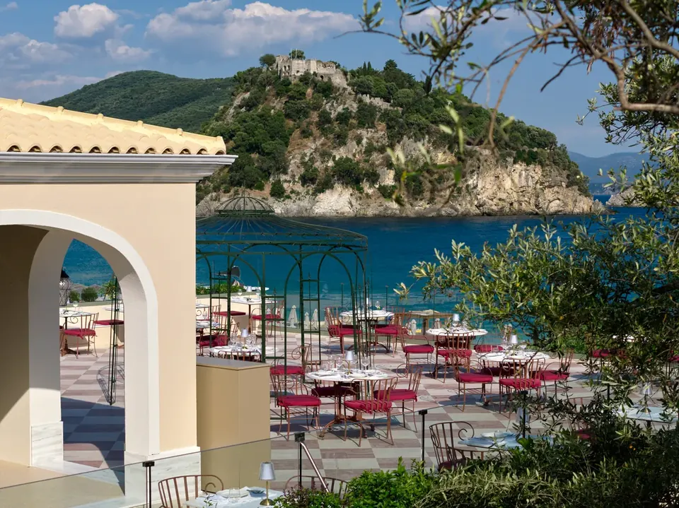 Recensione Il Restyling del Parga Beach Resort a Cura di CTRLZAK