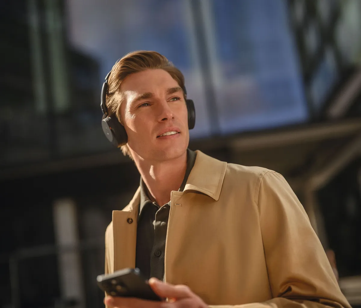 Jabra Evolve3: cuffie per il lavoro moderno che si adattano a ogni stile