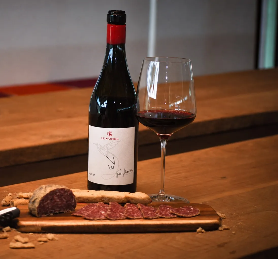 L’autunno secondo Le Monde: .73 Merlot DOC 2022 e Pitina IGP