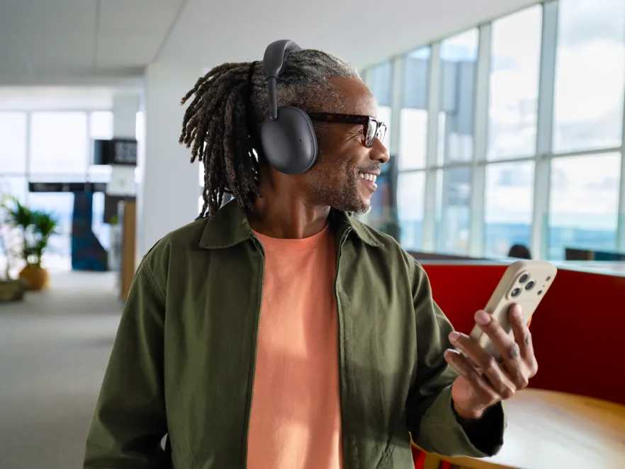 Logitech Zone Vibe Pro: cuffie wireless per lavoro e tempo libero