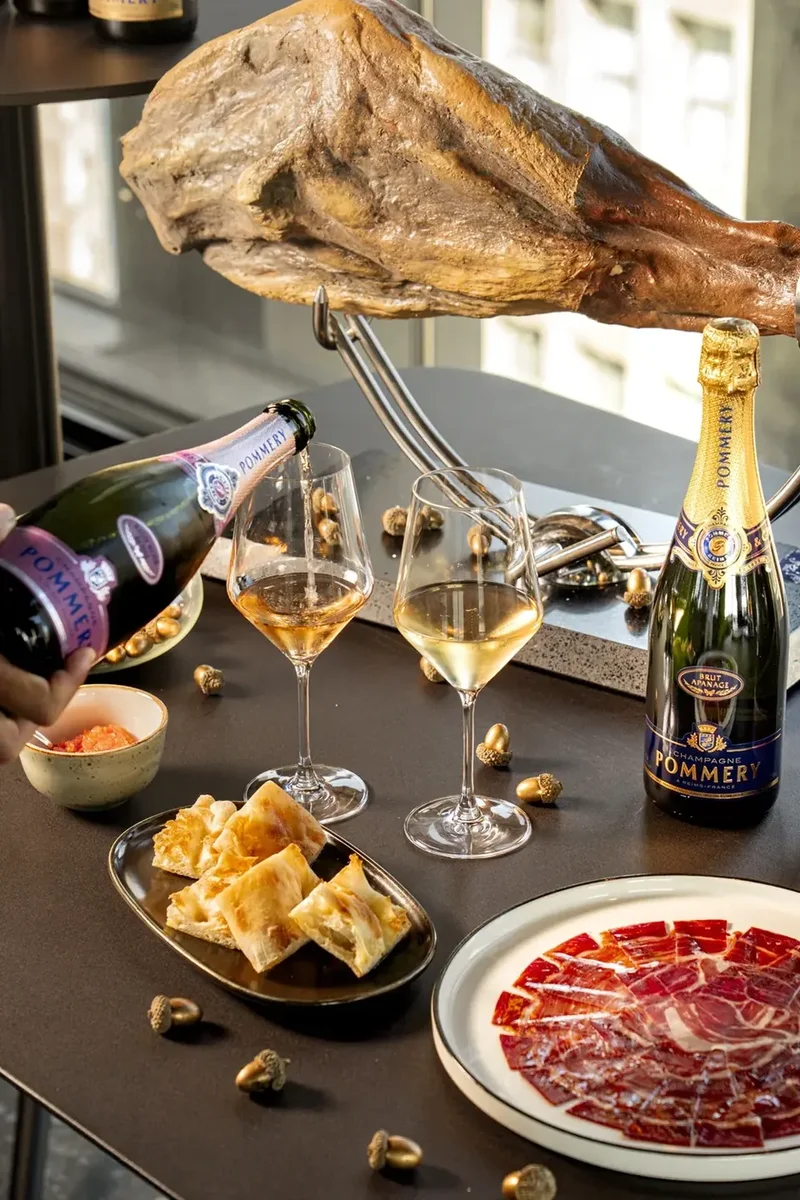 Recensione Pata Negra Experience al The ORGANICS SkyGarden: il rito del cortador a Milano