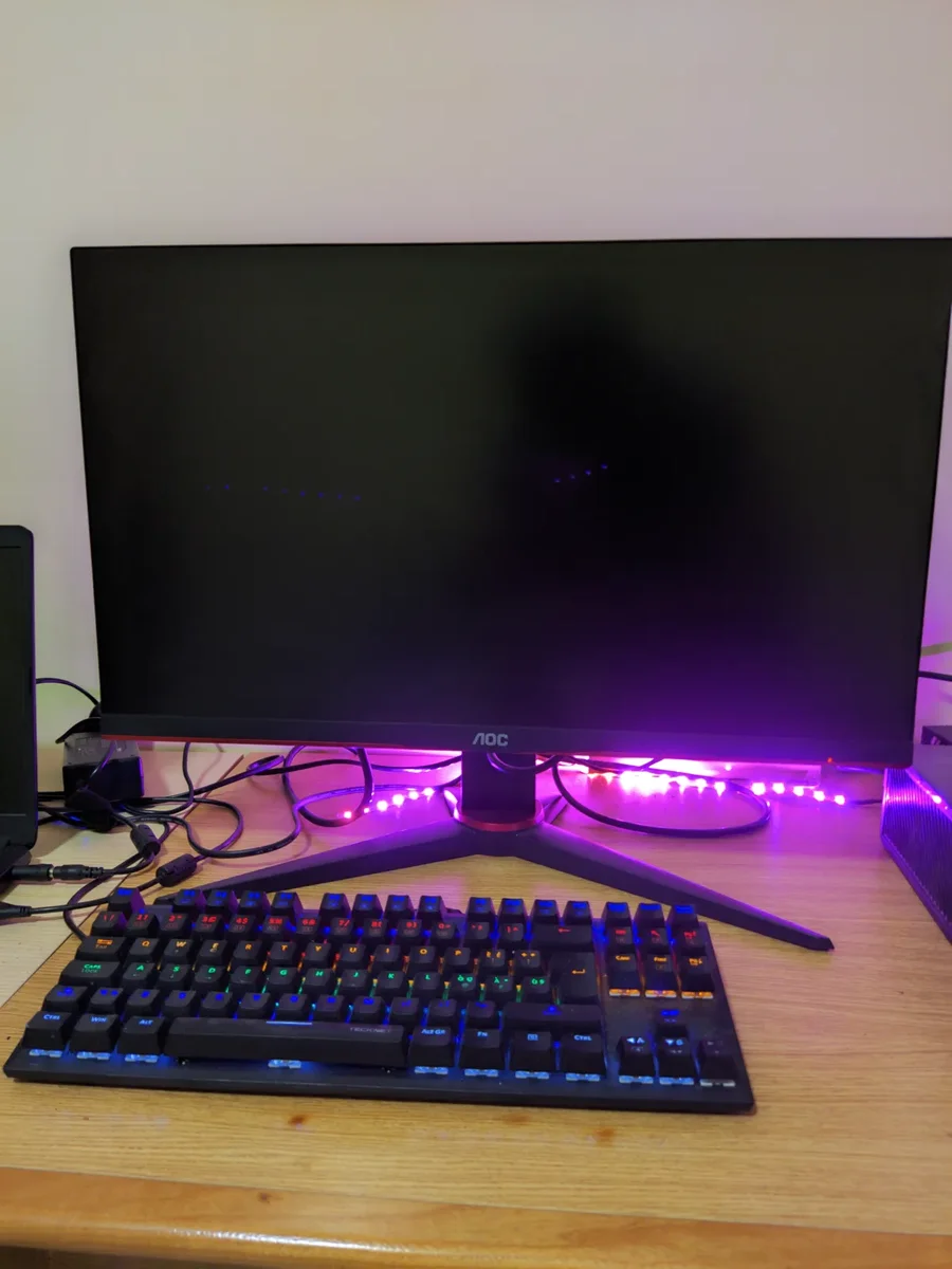 Recensione Recensione AOC 24G2SAE: Il Monitor Gaming 165Hz Economico