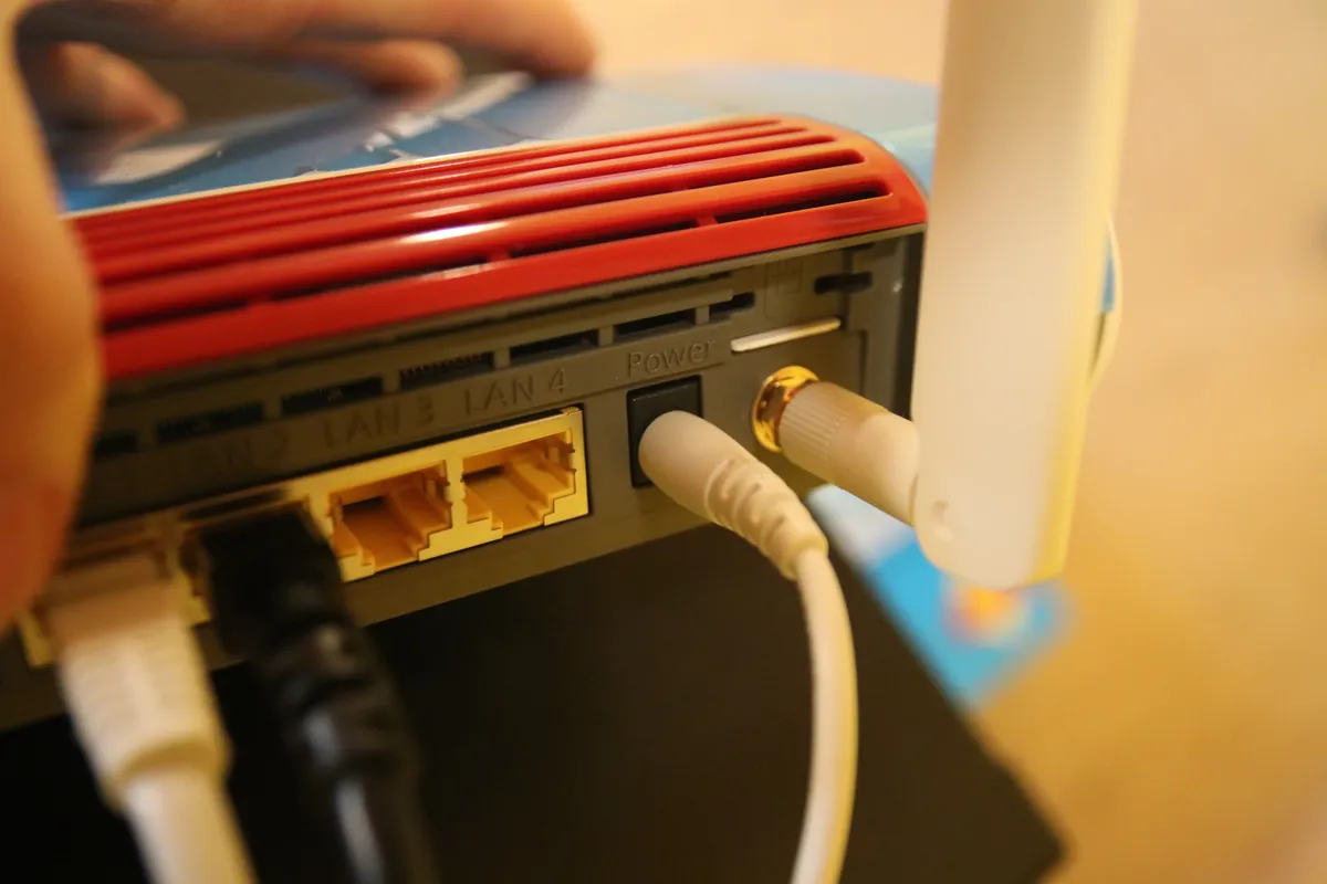 Recensione AVM FRITZ!Box 6890 LTE recensione: router 4G affidabile