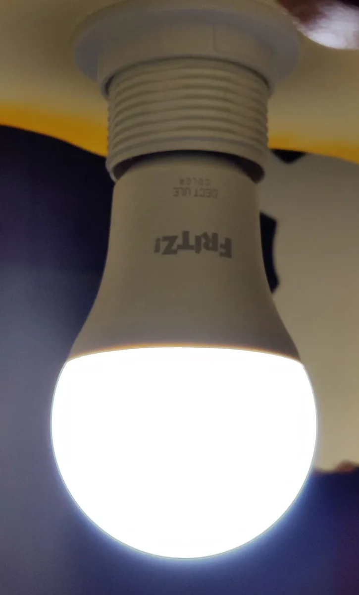 Recensione Recensione AVM FRITZ!DECT 500: lampadina smart RGB per FRITZ!Box