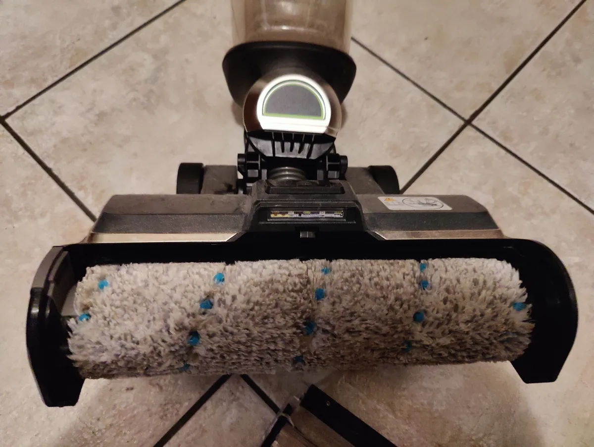 Recensione Recensione Bissell CrossWave X7 Plus: il lavapavimenti per chi ha animali