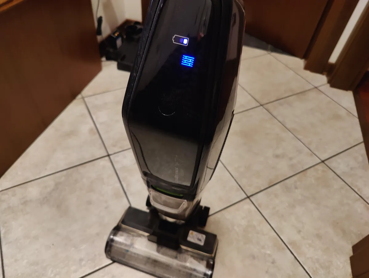 Recensione Recensione Bissell CrossWave X7 Plus: il lavapavimenti per chi ha animali