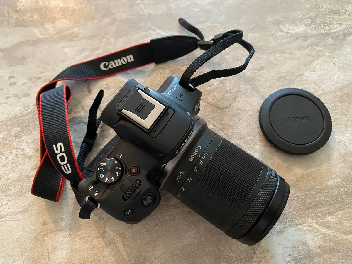 Recensione Canon EOS R50 recensione: l’entry-level che sorprende