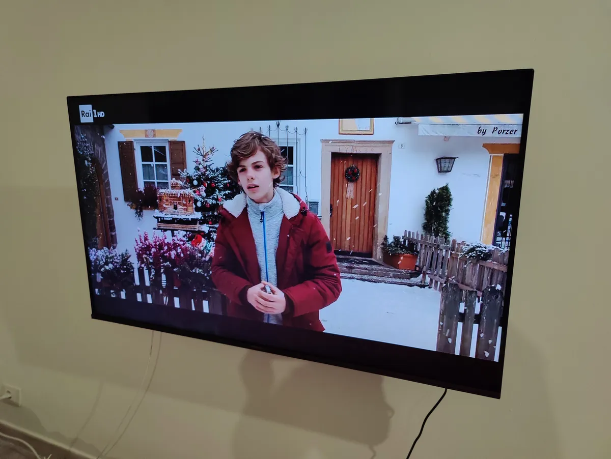Recensione Cecotec VQU11055+: l'esperienza visuale che rende giustizia all'immagine