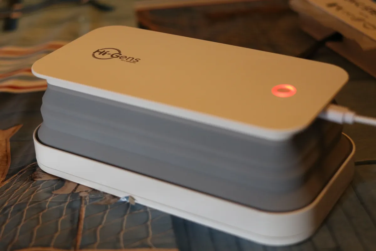 Recensione Cellularline Hi-Gens: lo sterilizzatore UV che elimina batteri in 1 minuto
