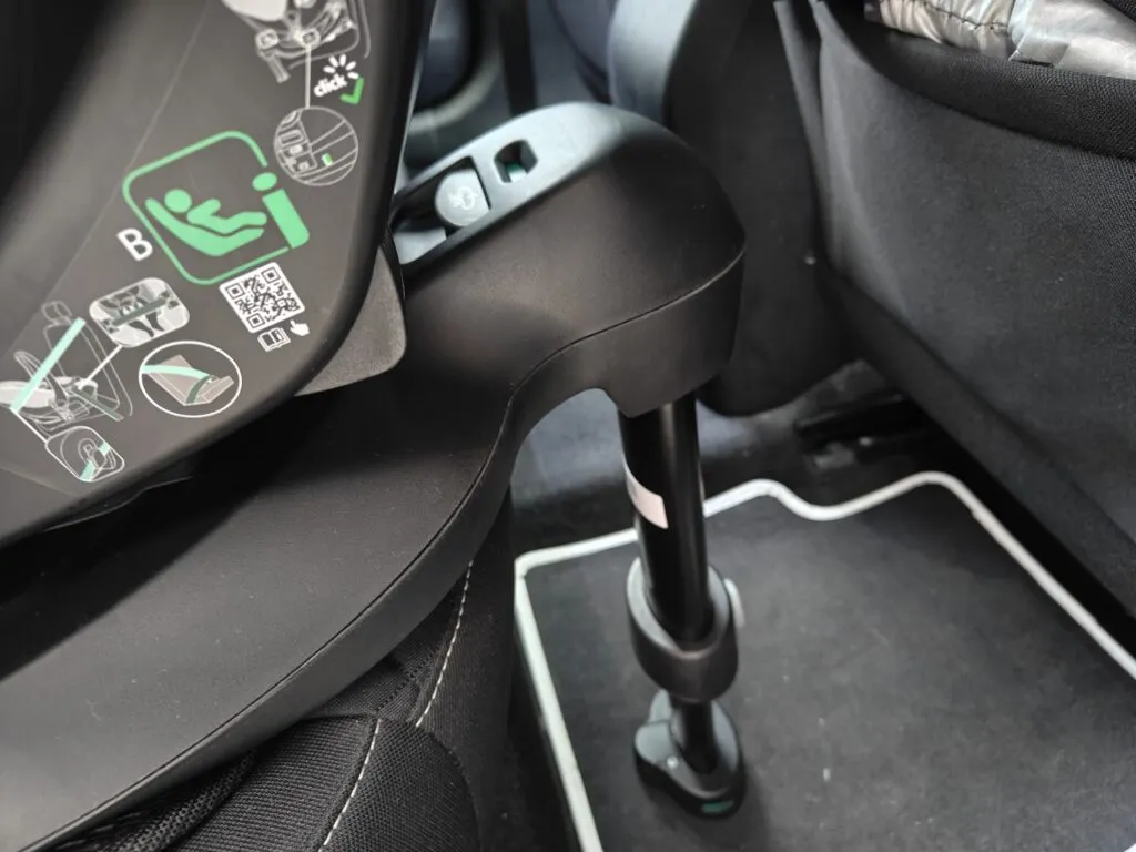 Recensione Recensione Chicco Full 360 i-Size: sicurezza e praticità in auto