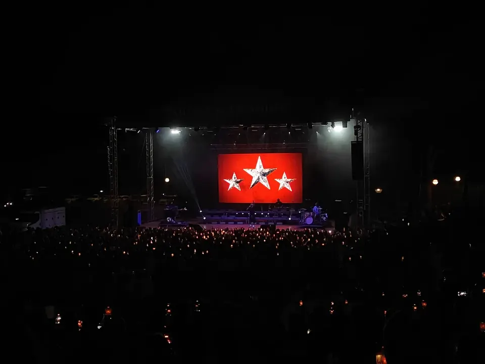 Recensione Luchè a Lignano Sabbiadoro 2026: cronaca del live del 5 agosto