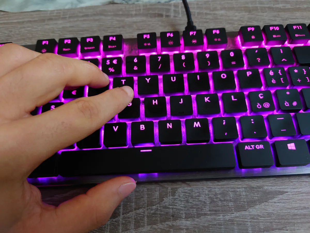 Recensione Recensione Cooler Master SK630: tastiera gaming Cherry MX RGB