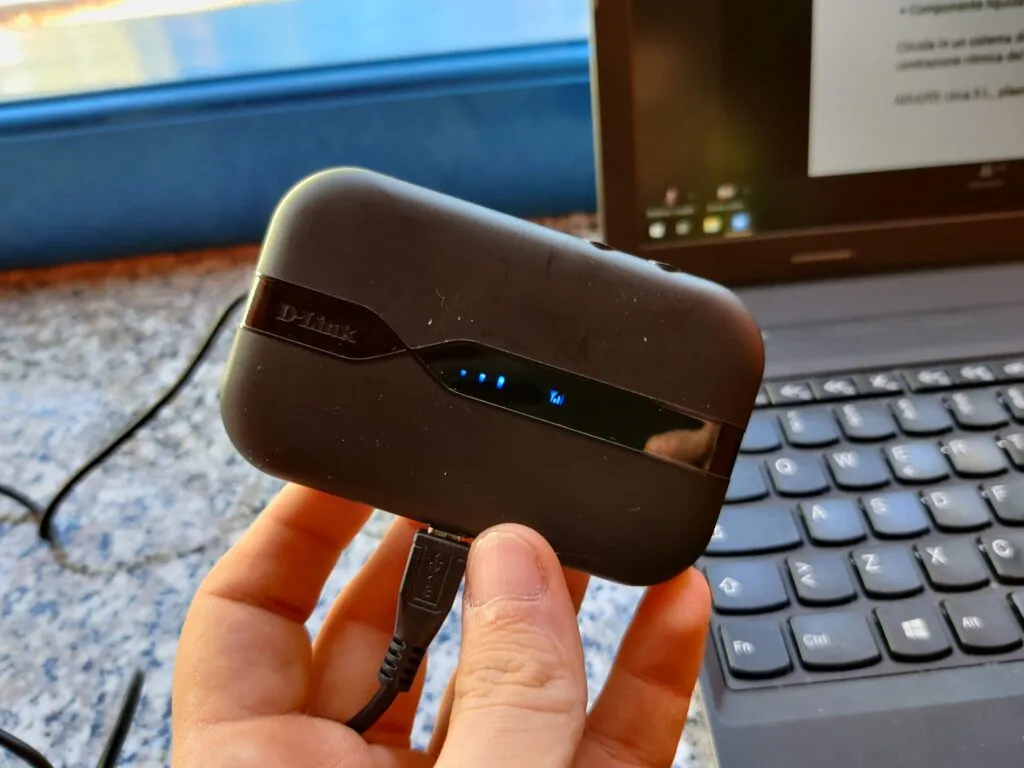 Recensione Recensione D-Link DWR-932: router 4G LTE portatile economico