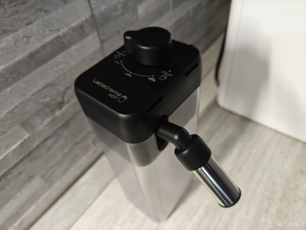 Recensione De'Longhi Rivelia: rivoluzionario Bean Switch in Arctic White