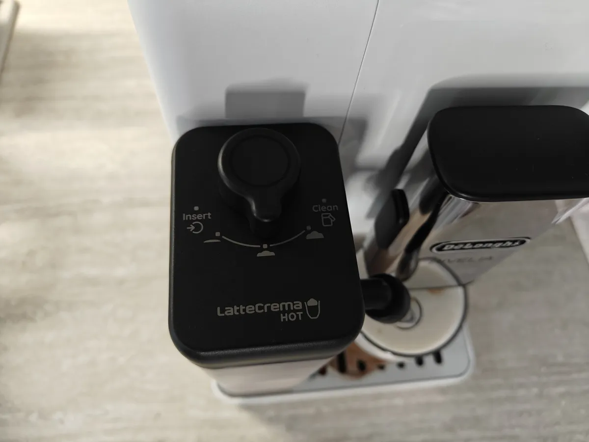 Recensione De'Longhi Rivelia: rivoluzionario Bean Switch in Arctic White