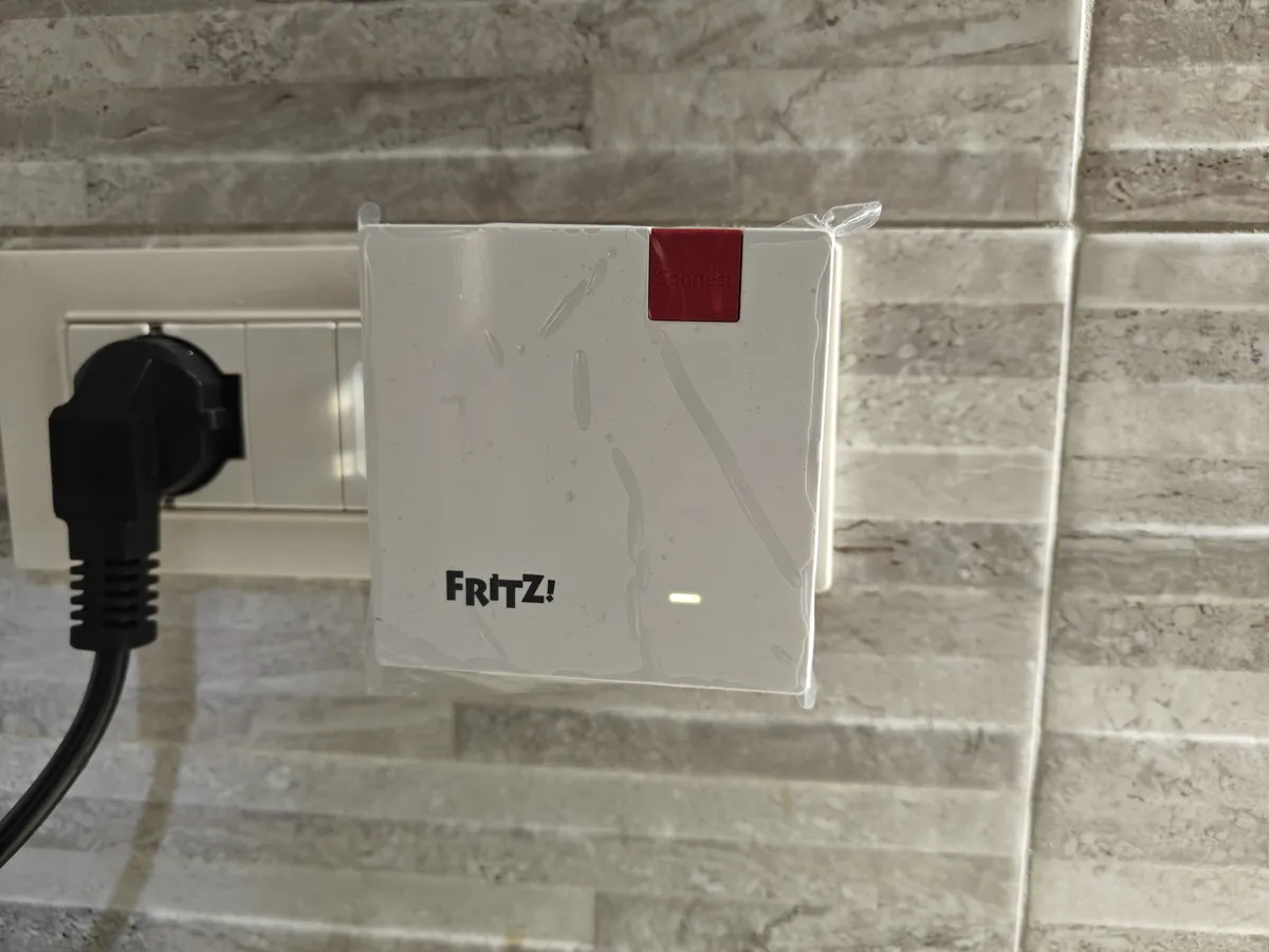 Recensione Recensione FRITZ!Repeater 1700: Wi-Fi 7 invisibile e potente