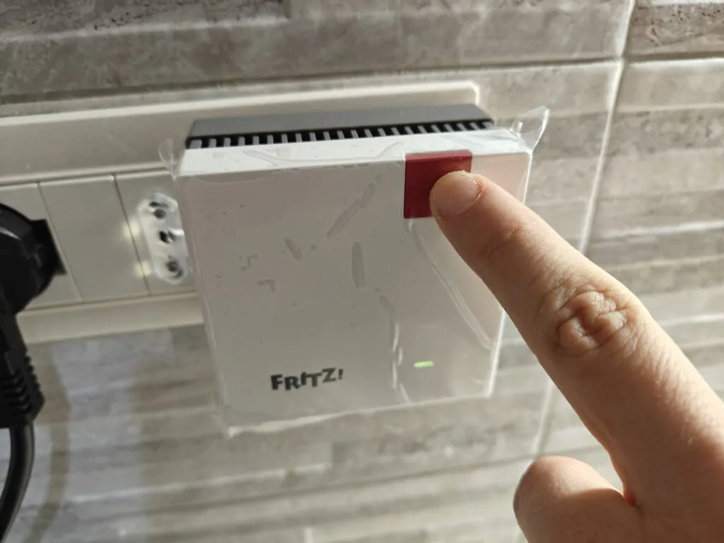 Recensione Recensione FRITZ!Repeater 1700: Wi-Fi 7 invisibile e potente