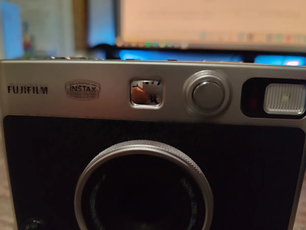 Recensione Recensione Fujifilm Instax Mini Evo: l'istantanea vintage perfetta