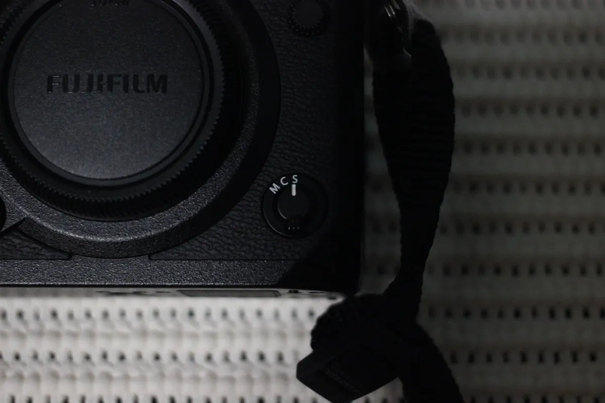Fujifilm X H1