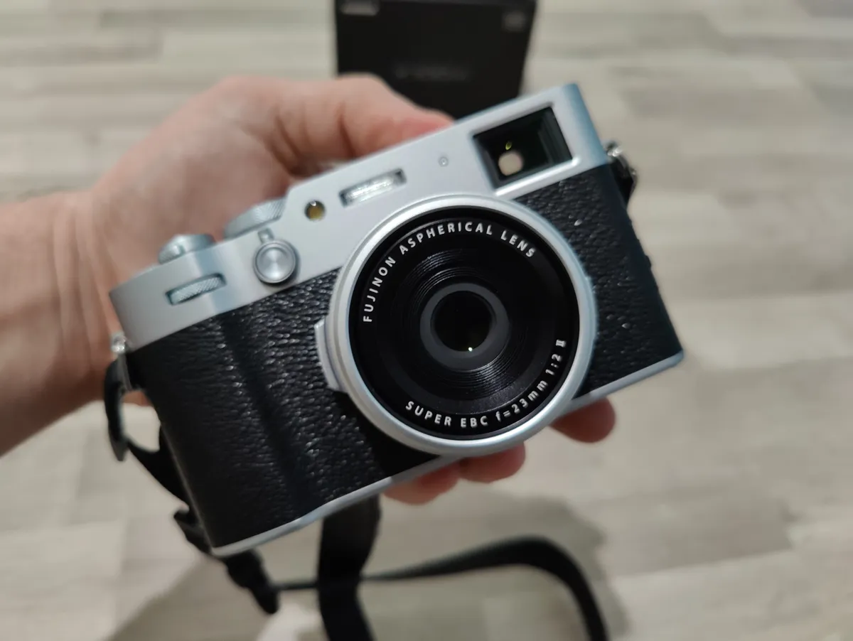 Recensione Recensione Fujifilm X100VI: la fotocamera compatta definitiva con IBIS