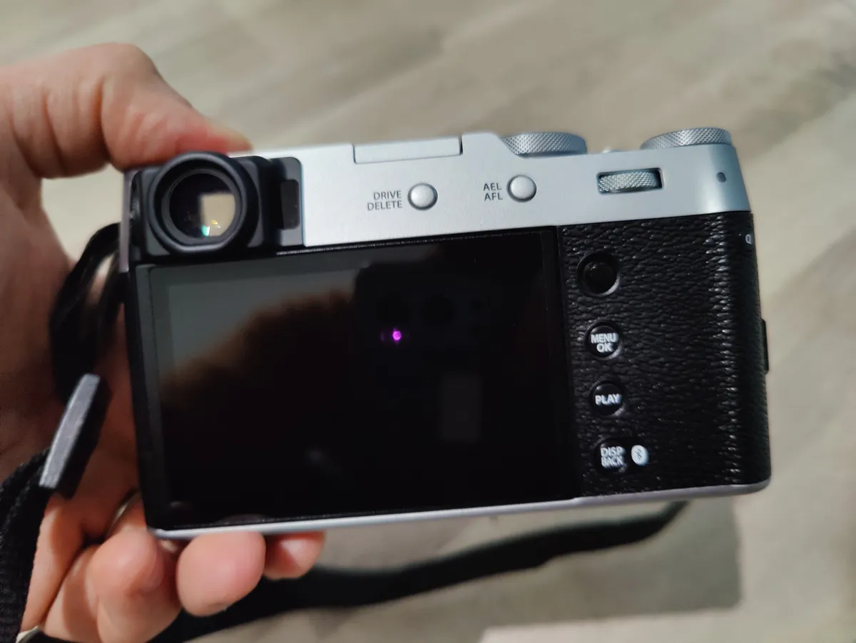 Recensione Recensione Fujifilm X100VI: la fotocamera compatta definitiva con IBIS