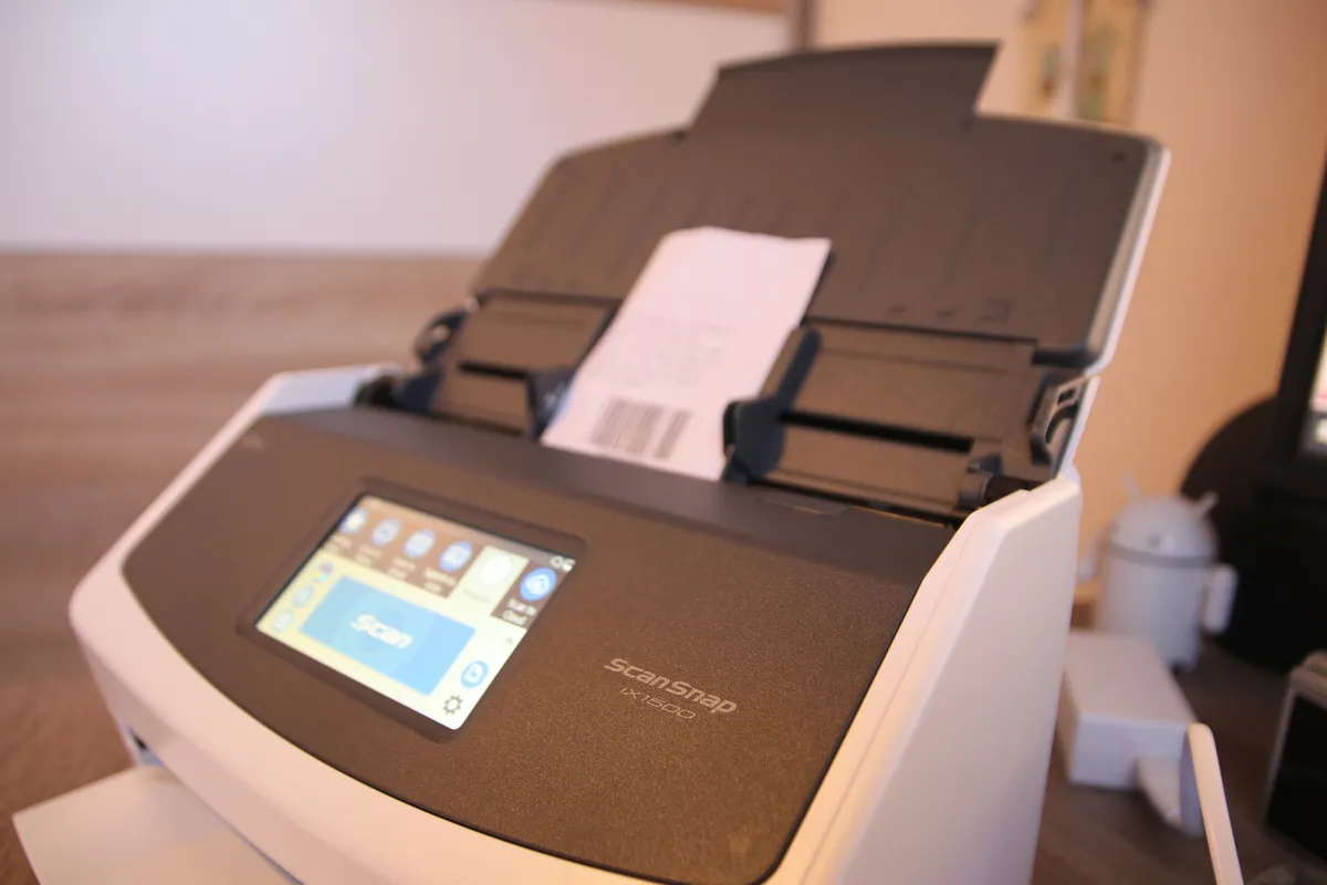 Recensione Fujitsu ScanSnap iX1500: prestazioni elevate e design compatto per la digitalizzazione