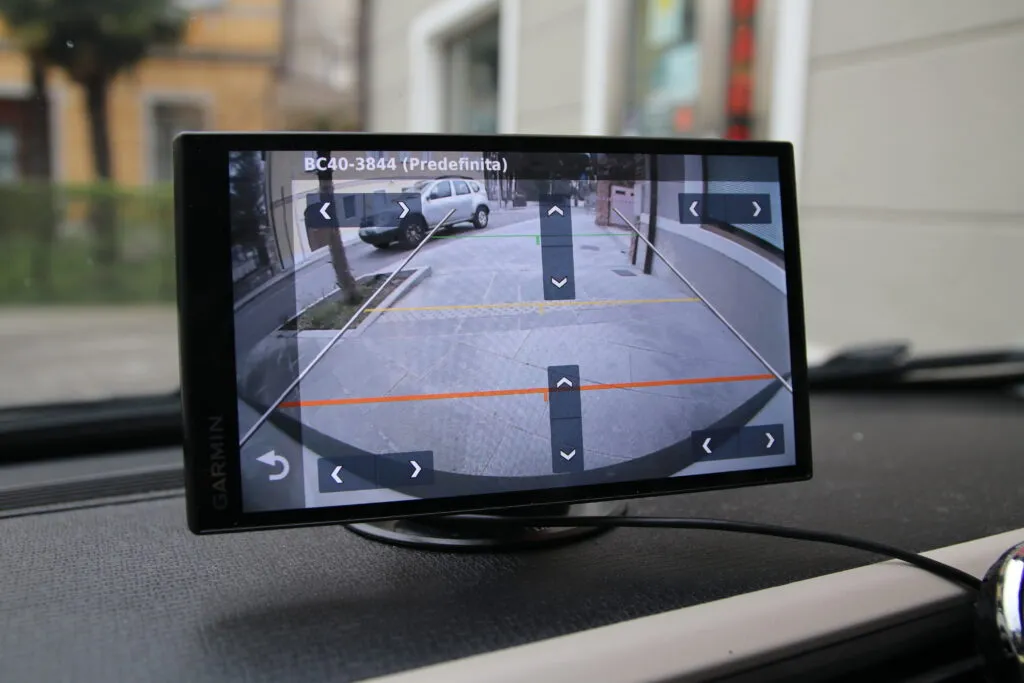 Recensione Recensione Garmin BC 40: retrocamera wireless per auto