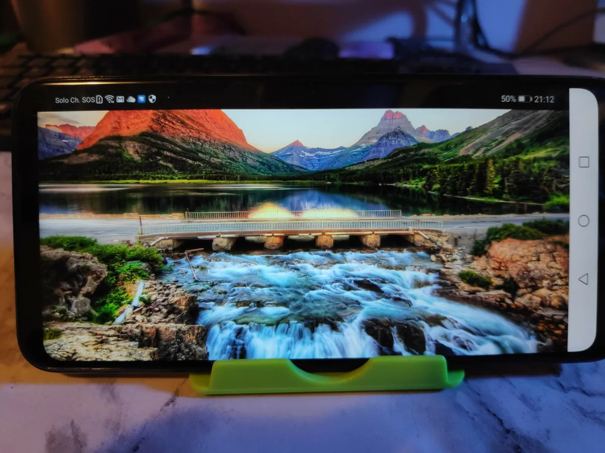 Recensione Huawei Mate 20 Lite: design premium e prestazioni convincenti
