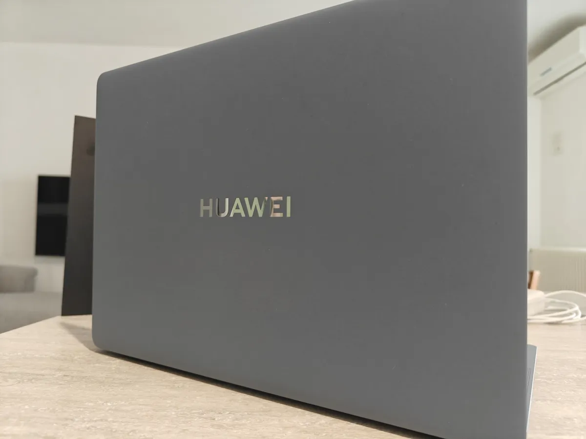 Recensione Recensione Huawei MateBook X Pro 2024: il re degli ultrabook leggerissimi
