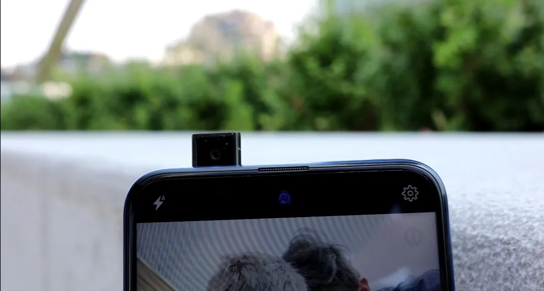 Recensione Huawei P Smart Z: La Rivoluzionaria Pop-Up Camera a Prezzo Accessibile