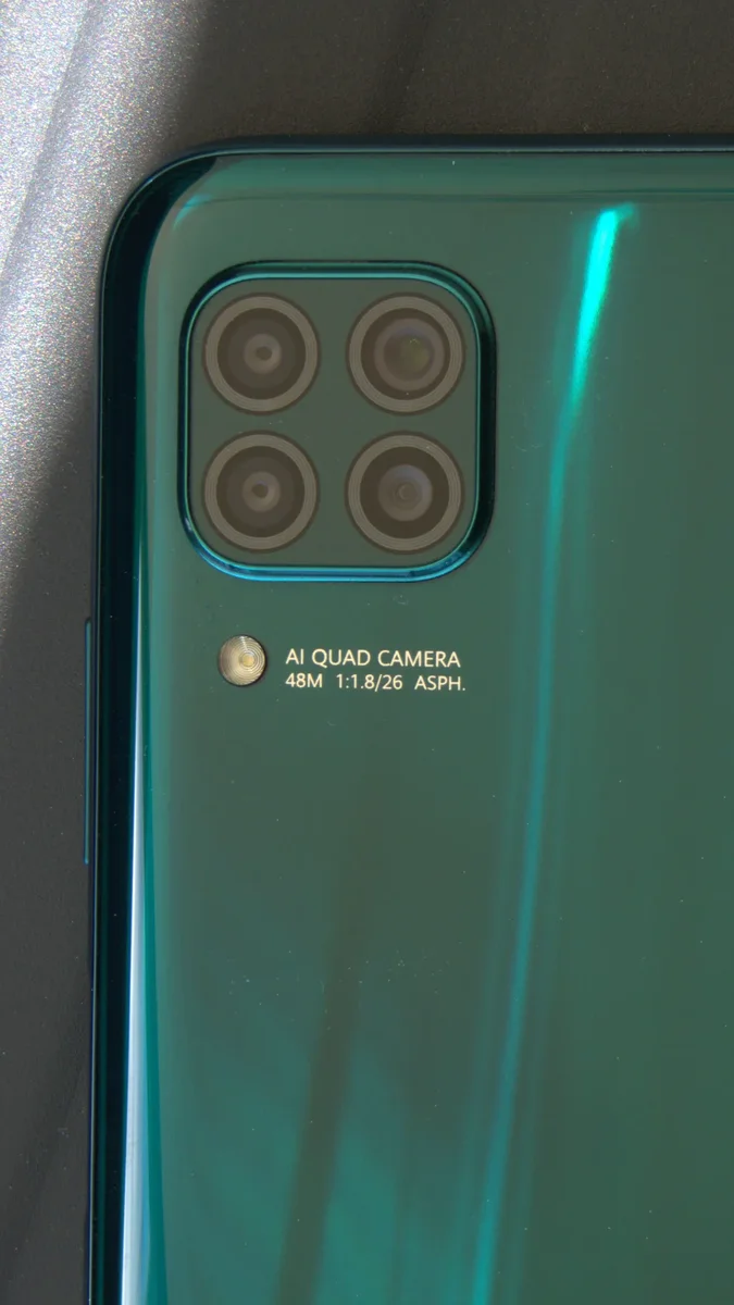 Recensione Huawei P40 Lite: un best-buy per chi cerca prestazioni e autonomia?