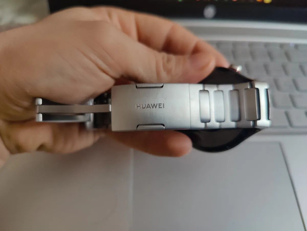Recensione Recensione Huawei Watch 4 Pro: lo smartwatch top per salute e titanio