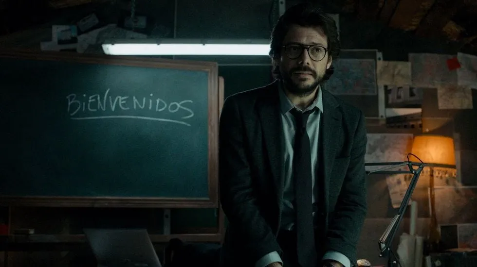 Recensione Recensione La casa di carta: un thriller avvincente su Netflix