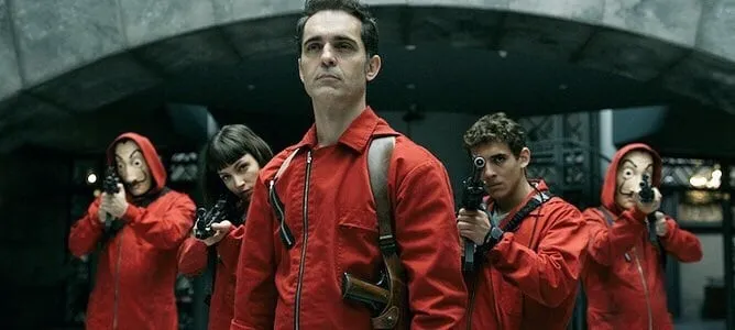 Recensione Recensione La casa di carta: un thriller avvincente su Netflix