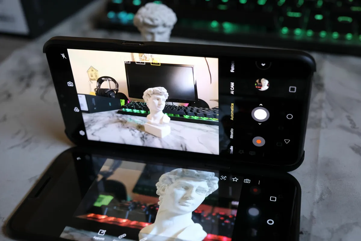 Recensione LG V50 ThinQ 5G Review: Doppio Schermo e Prestazioni Sorprendenti