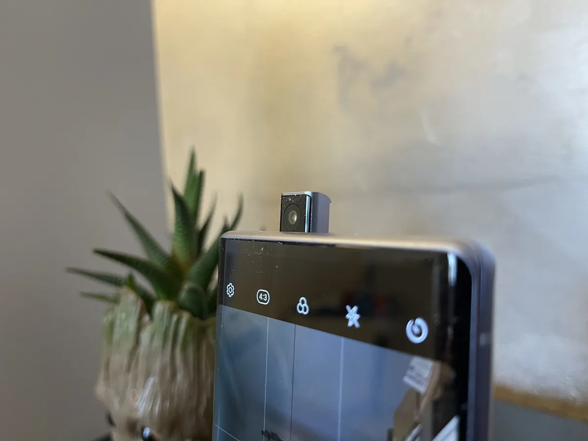 Recensione Recensione LG Wing: lo smartphone con display rotante che innova