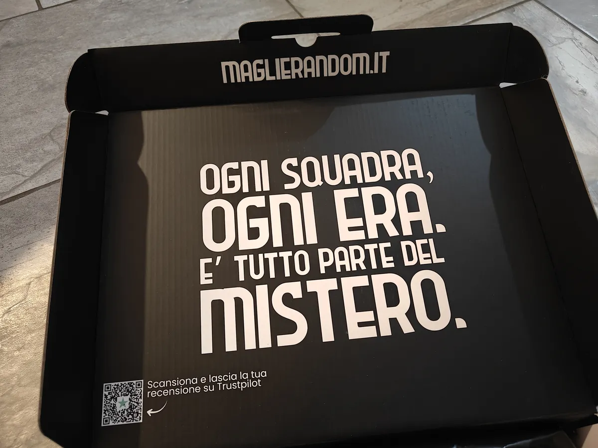 Recensione MaglieRandom: mystery box calcio con maglie ufficiali
