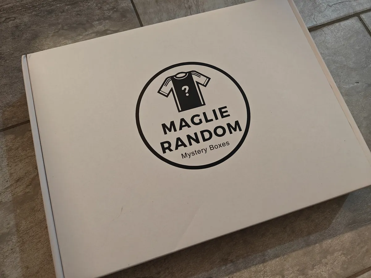 Recensione MaglieRandom: mystery box calcio con maglie ufficiali
