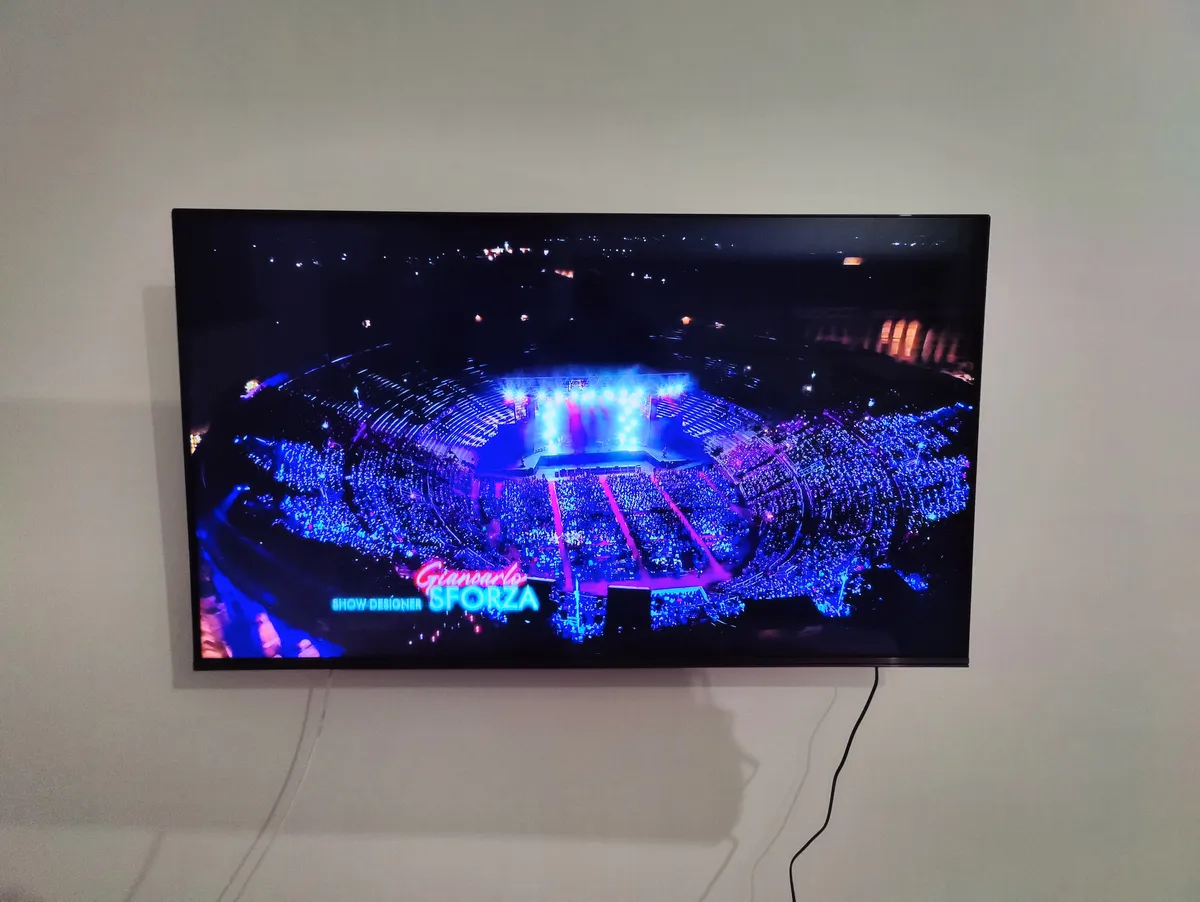 Recensione Meliconi 400 Duo: il supporto TV inclinabile che sorprende
