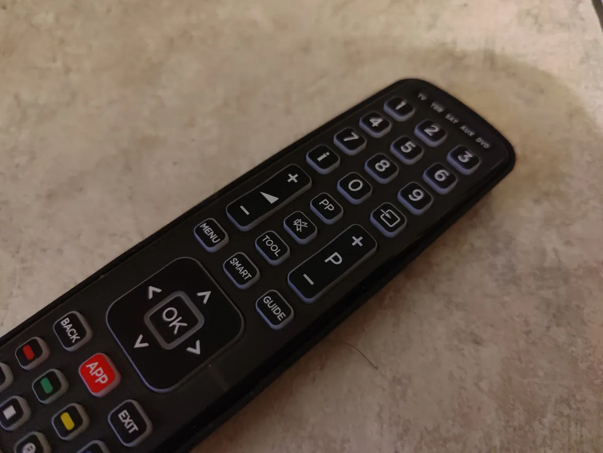 Recensione Meliconi Gumbody Facile 5.1 LED: un telecomando universale pratico e luminoso
