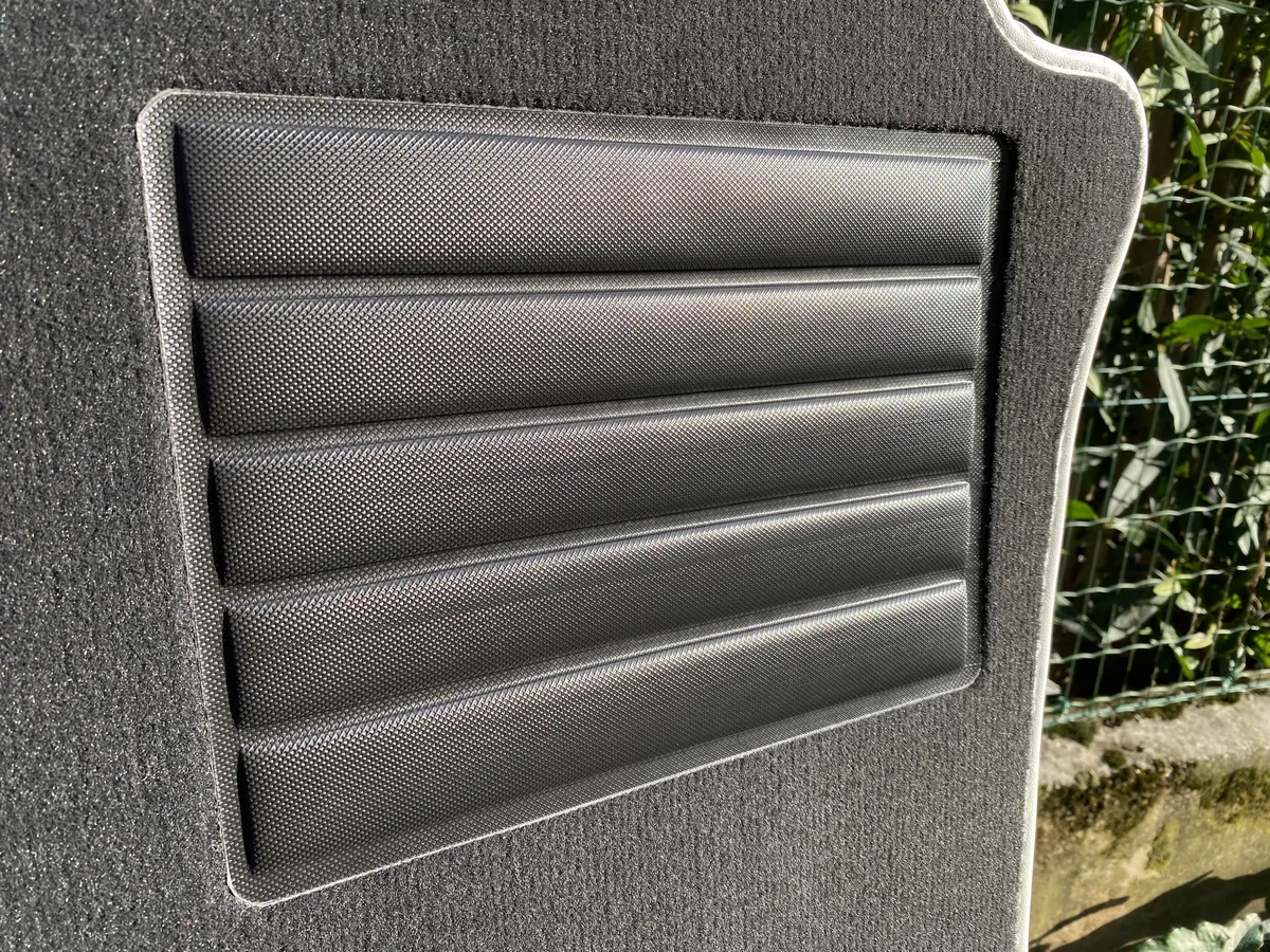 Recensione Recensione Tappetini Auto MTM Shop: Eleganza e Su Misura