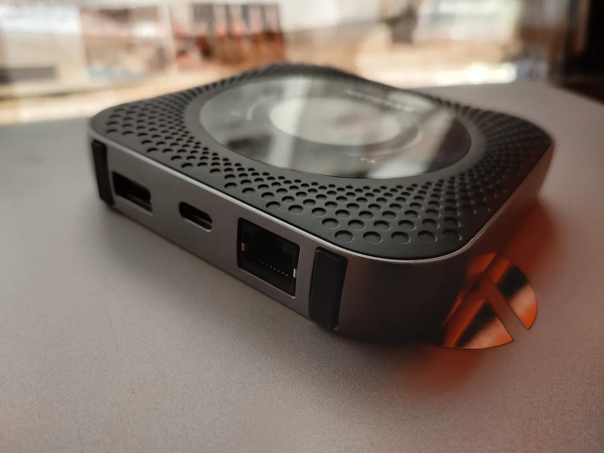 Netgear Nighthawk M1
