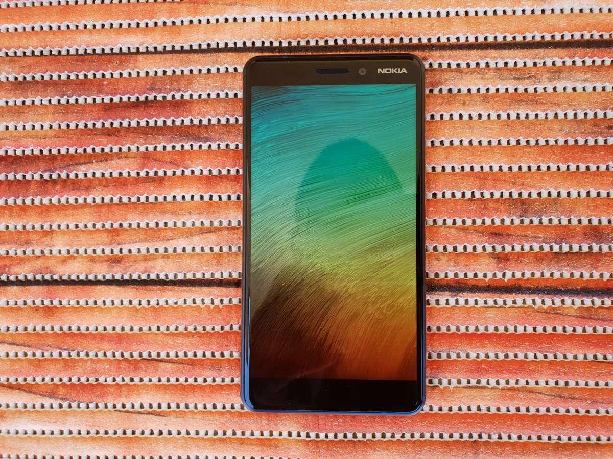 Recensione Nokia 6.1: buone prestazioni e Android One