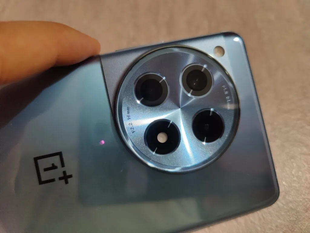 Recensione Recensione OnePlus 12R: il flagship killer con display da 4500 nit