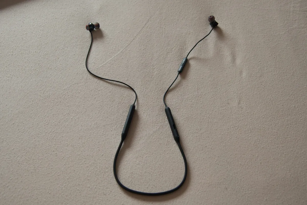 Recensione OnePlus Bullets Wireless 2: comodità e qualità audio in un design elegante