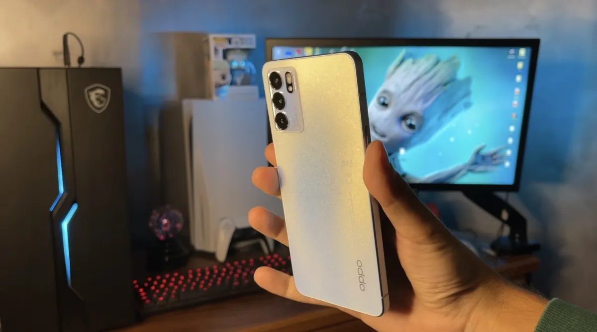 Recensione Recensione Oppo Reno 6: Elegante, Concreto e Super Ricarica