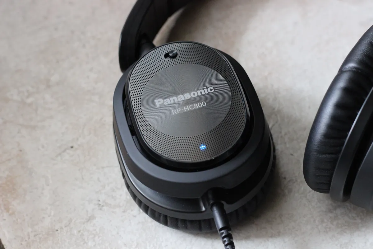 Recensione Panasonic RP-HC800: recensione delle cuffie antirumore